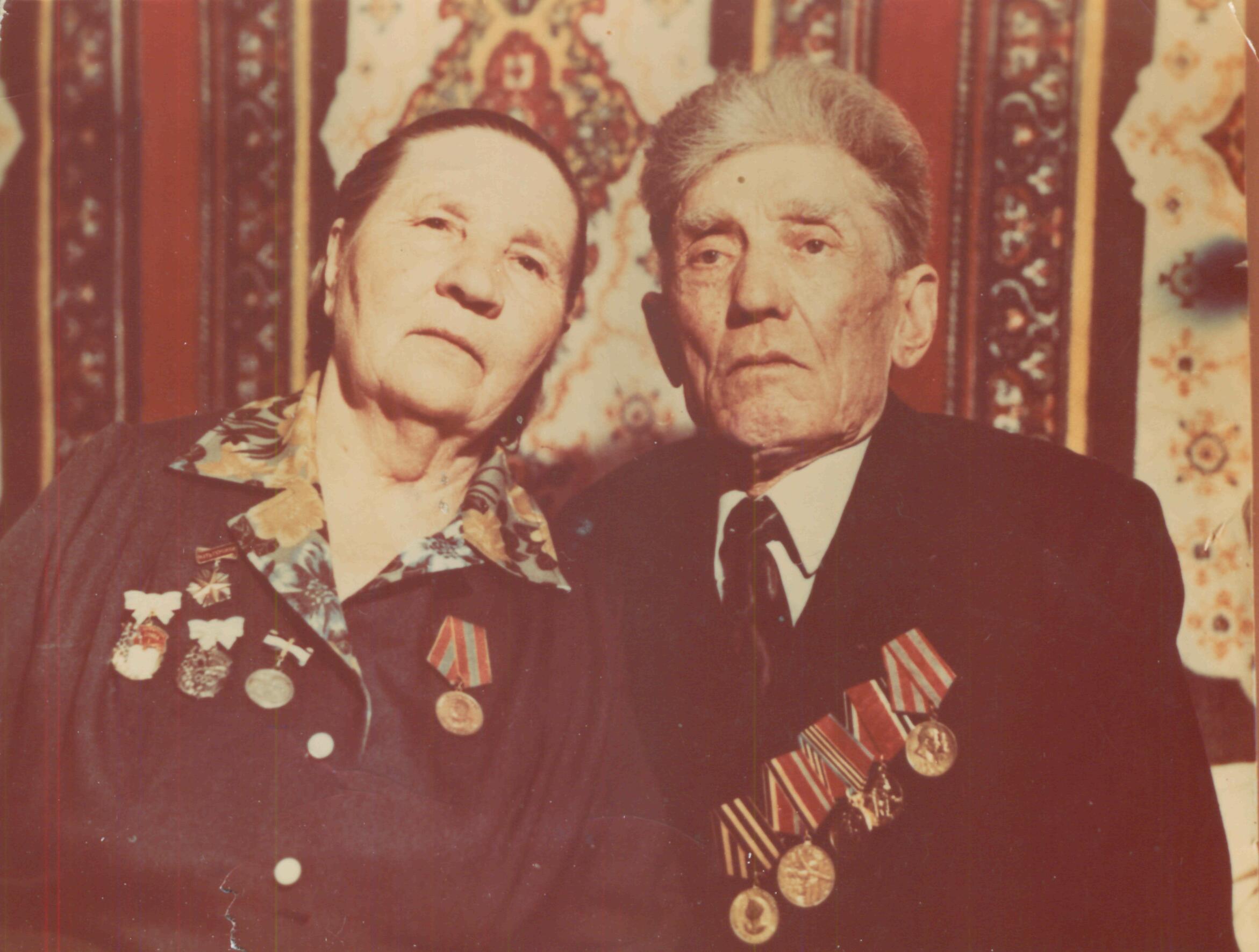 Николай Иллар. Петухов и Анна макаровна жена. ветераны вов